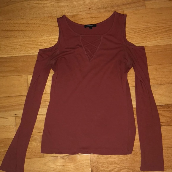 Light Red Top - Picture 2 of 4